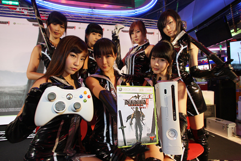 Illustration for article titled Ninja Gaiden II Sexy Photo Event Fun Time